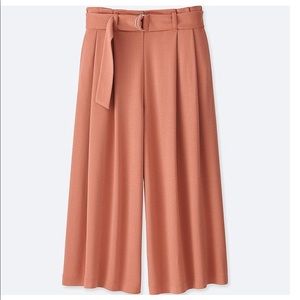 Wide cropped pants